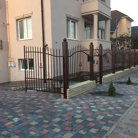 комфортная апарт-студия Silena с 2 спальнями Apartamento Uzhhorod