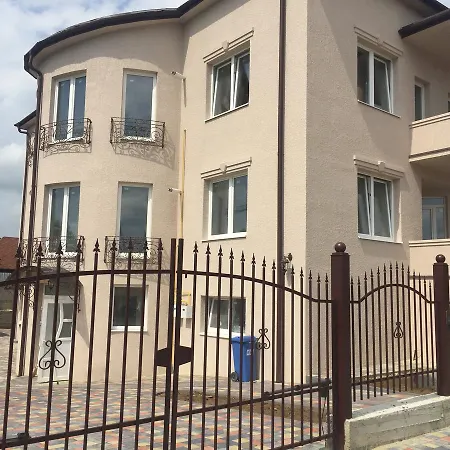 комфортная апарт-студия Silena с 2 спальнями Apartamento